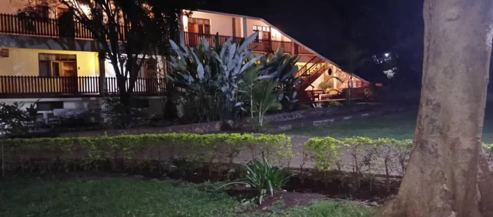 Kilimanjaro Lodge - Mcf Μόσι Εξωτερικό φωτογραφία